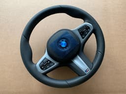 BMW BMW LCI 5 G30 G31 6 G32 X3 G01 X4 G02 GENUINE USA M Steering Wheel VIBRO ACC — thumbnail 9