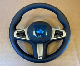 BMW BMW 5 G30 G31 G38 6 G32 X3 G01 G08 X4 G02 OEM M Steering Wheel VIBRO ASSIST+ — thumbnail 2
