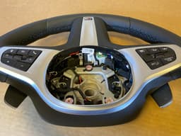 BMW BMW 5 G30 G31 G38 6 G32 X3 G01 G08 X4 G02 OEM M Steering Wheel VIBRO ASSIST+ — thumbnail 8