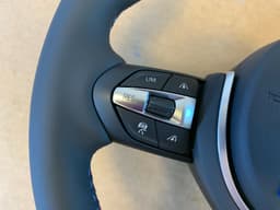 BMW BMW F15 F16 F20 F21 F22 F25 F26 F30 F31 F32 M Steering Wheel VIBRO ACC M STITCHE — thumbnail 3