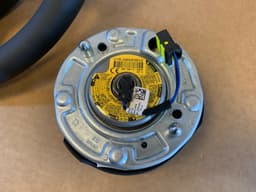 BMW BMW F15 F16 F20 F21 F22 F25 F26 F30 F31 F32 M Steering Wheel VIBRO ACC M STITCHE — thumbnail 8