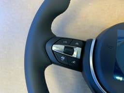 BMW BMW F15 F16 F25 F26 F39 F45 F48 GENUINE USA M Steering Wheel VIBRO ACC — thumbnail 3