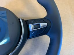 BMW BMW F15 F16 F25 F26 F39 F45 F48 GENUINE USA M Steering Wheel VIBRO ACC — thumbnail 4