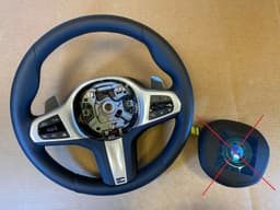 BMW BMW 5 G30 G31 G38 6 G32 X3 G01 G08 X4 G02 OEM USA M Steering Wheel VIBRO ASSIST+ — thumbnail 1