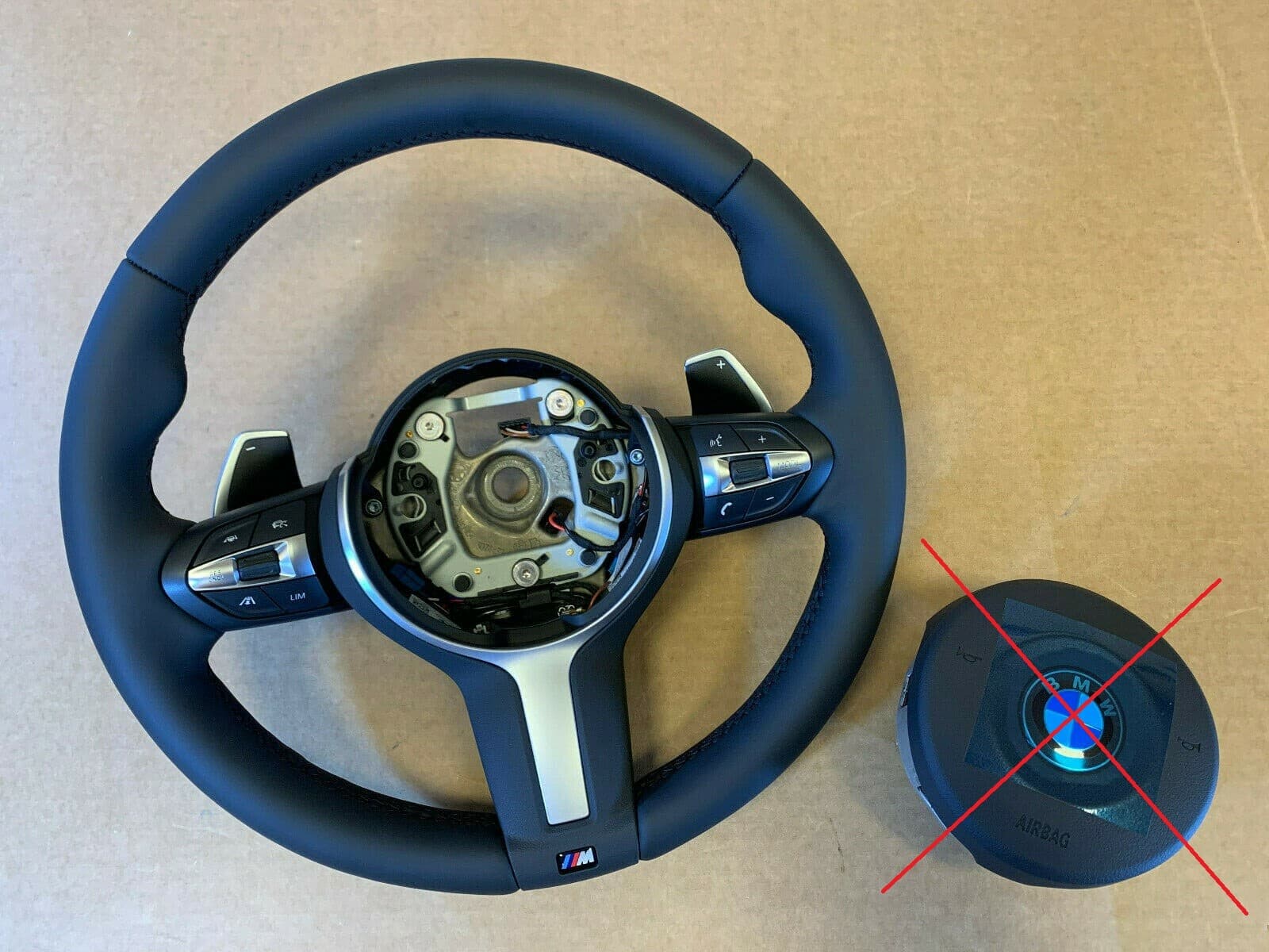 BMW BMW F22 F23 F30 F31 F34 F32 F33 F36 USA M Steering Wheel PADDLES VIBRO ASSIST+
