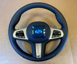 BMW BMW 5 G30 G31 G38 6 G32 X3 G01 G08 X4 G02 OEM USA M Steering Wheel VIBRO ASSIST+ — thumbnail 2