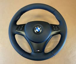 BMW BMW 1 3 X1 X5 X6 E81 E87 E88 E90 E91 E92 E93 E84 E70 E71 E72 M Steering Wheel — thumbnail 1