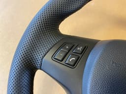 BMW BMW 1 3 X1 X5 X6 E81 E87 E88 E90 E91 E92 E93 E84 E70 E71 E72 M Steering Wheel — thumbnail 3