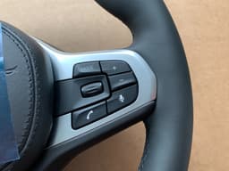 BMW BMW 5 G30 G31 G38 6 G32 X3 G01 G08 X4 G02 OEM M Sport Steering Wheel VIBRO ACC — thumbnail 4