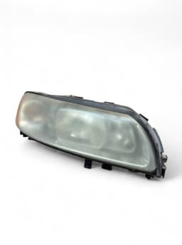 VOLVO 30698848 30698848 30784250 31446847 Headlight right VOLVO V70 II / XC70 I (P80) (2000-2007) — thumbnail 1