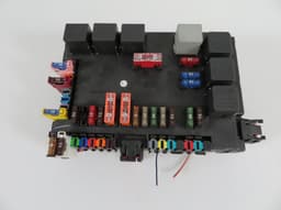 MERCEDES-BENZ A2219006902 A2219067000 Fuse box MERCEDES-BENZ S-CLASS (W221) (2005-2013) — thumbnail 1