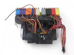 MERCEDES-BENZ A2305453832 A2305454632 A2305454432 A2305451932 A2305450832 Fuse box MERCEDES-BENZ SL-CLASS (R230) (2001-2012) — thumbnail 3