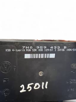 VW 7H0959433B Body control module (BCM) VW TRANSPORTER T5 / MULTIVAN (7H, 7E, 7J) (2003-2015) — thumbnail 6