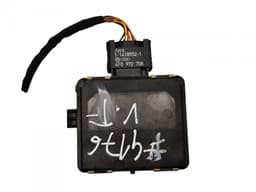 VW 3Q0907590B BLIND SPOT radar sensor VW PASSAT B8 (3G) / ALLTRACK (2014-2023) — thumbnail 2