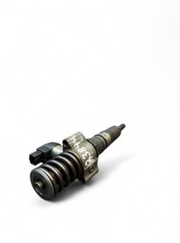 VW 03G130073T Fuel Injector VW PASSAT B6 (3C) (2005-2010) — thumbnail 3