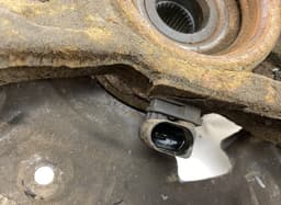 AUDI 7L8407258B Wheel bearing housing front right AUDI Q7 (4L) (2006-2015) — thumbnail 5