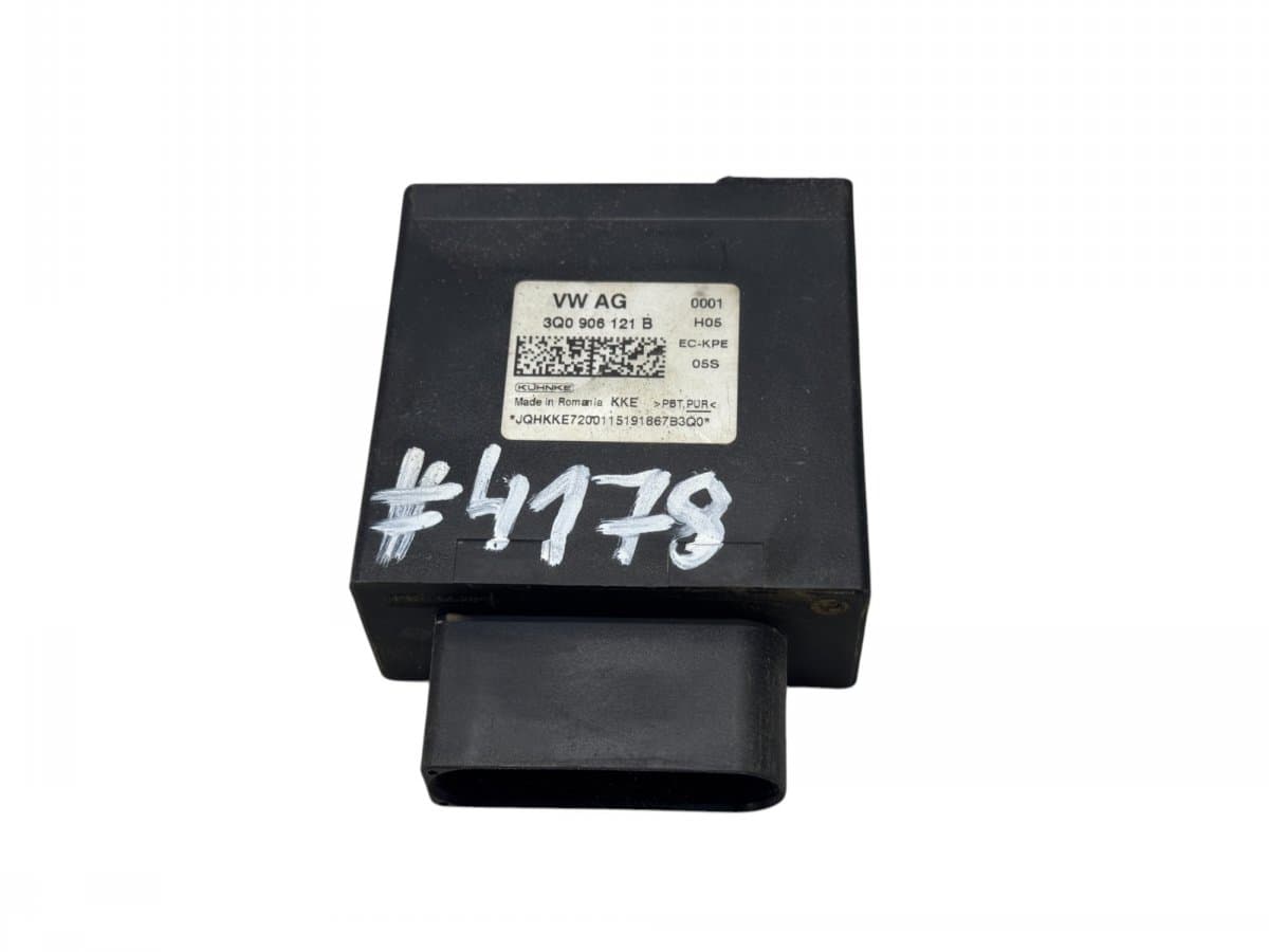 SKODA 3Q0906121B Injection Pump Control Unit SKODA KODIAQ I (NS7) (2016-2024)