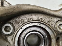 SKODA 5Q0407257B Wheel bearing housing front left SKODA KODIAQ I (NS7) (2016-2024) — thumbnail 4