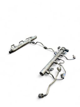 MERCEDES-BENZ A6420702995 A6420703095 6420702995 6420703095 Fuel Distributor / fuel rail MERCEDES-BENZ E-CLASS (W212) (2009-2016) — thumbnail 1