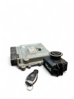 MERCEDES-BENZ A6429002900 6429002900 0281016383 A2129055200 2129055200 Engine Control Unit / module (ECU) MERCEDES-BENZ E-CLASS (W212) (2009-2016) — thumbnail 1