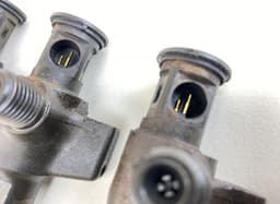 PEUGEOT 28602948 28319895 28388960 Fuel injector set PEUGEOT EXPERT / TRAVELLER (2016-) — thumbnail 2