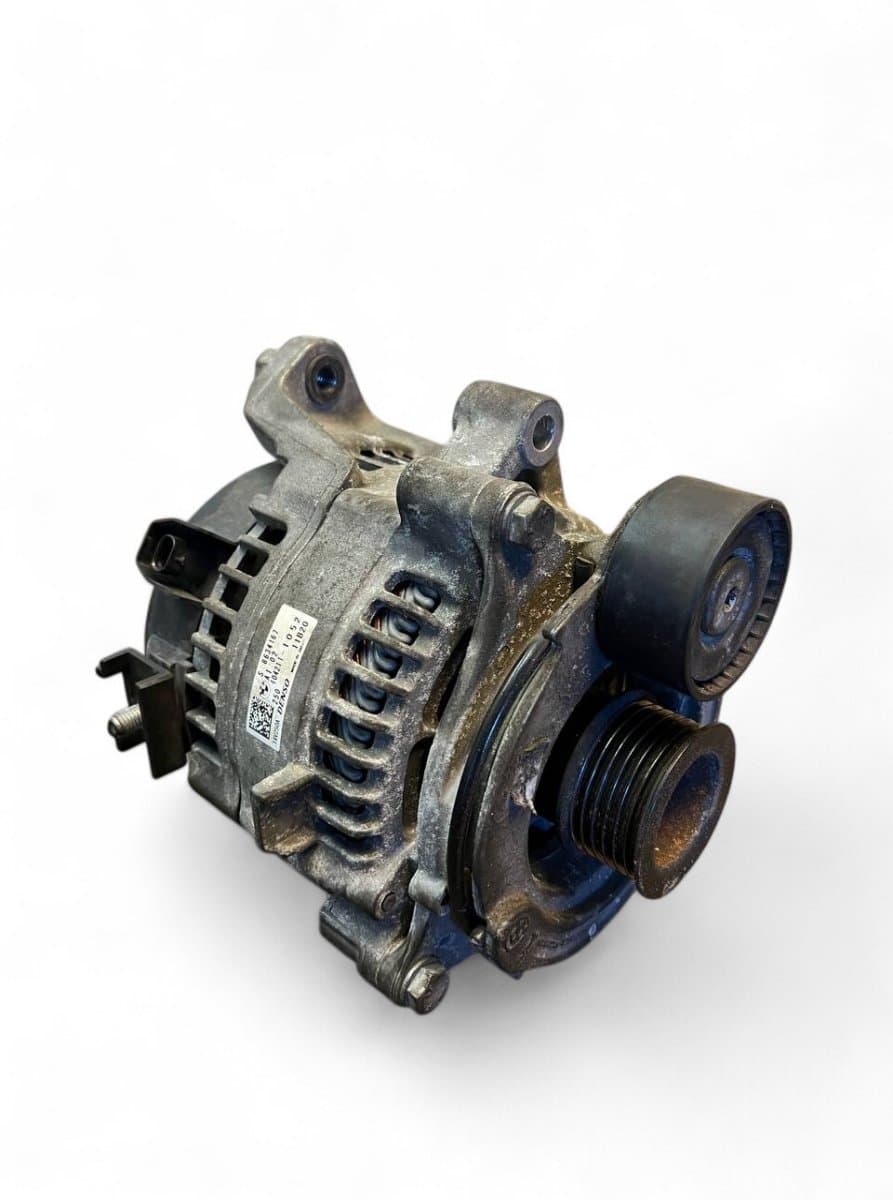 BMW 8634167 12318634167 Alternator BMW 5 (G30, G31) (2016-2024)