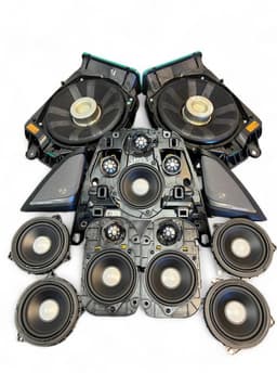 BMW 2622873 9364956 65136809383 6809383 65139184794 9184794 9358056 65136801076 6801076 65136801075 6801075 Set of loudspeakers BMW 5 (G30, G31) (2016-2024) — thumbnail 6