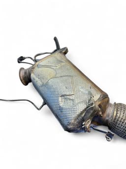 BMW 8599735 8599738 8587749 18328587749 Catalyc Converter BMW 5 (G30, G31) (2016-2024) — thumbnail 6