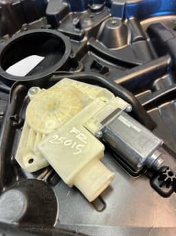 BMW 7360424 51337487086 7487086 51337455081 Window Regulator Compl. front right BMW 5 (G30, G31) (2016-2024) — thumbnail 6