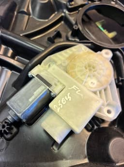 BMW 7360423 51337487085 7487085 61355A5C893 Window Regulator Compl. front left BMW 5 (G30, G31) (2016-2024) — thumbnail 6
