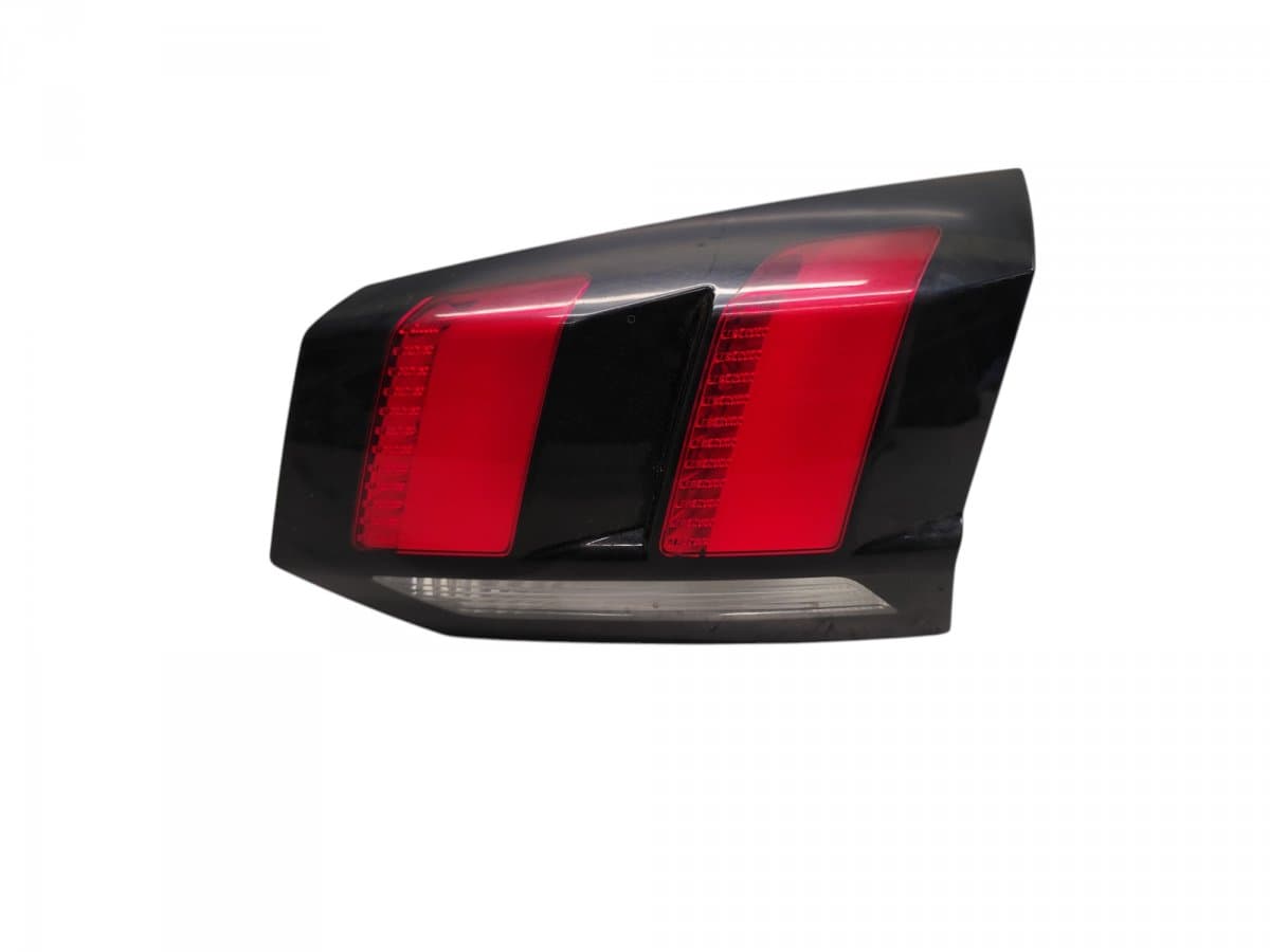 PEUGEOT 9811027780 Inner tail light, right PEUGEOT 5008 II (P87) (2016-)