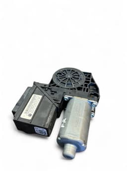VW 0130821998 7H1959802A Window Regulator Motor Front Right VW TRANSPORTER T5 / MULTIVAN (7H, 7E, 7J) (2003-2015) — thumbnail 3