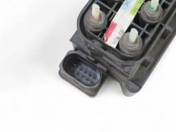 MERCEDES-BENZ A2123200358 Air suspension valve block MERCEDES-BENZ GL-CLASS (X164) (2006-2012) — thumbnail 3