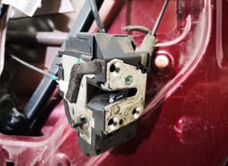 NISSAN Door Rear Right NISSAN NAVARA II / NP300 (D40) (2004-2021) — thumbnail 3