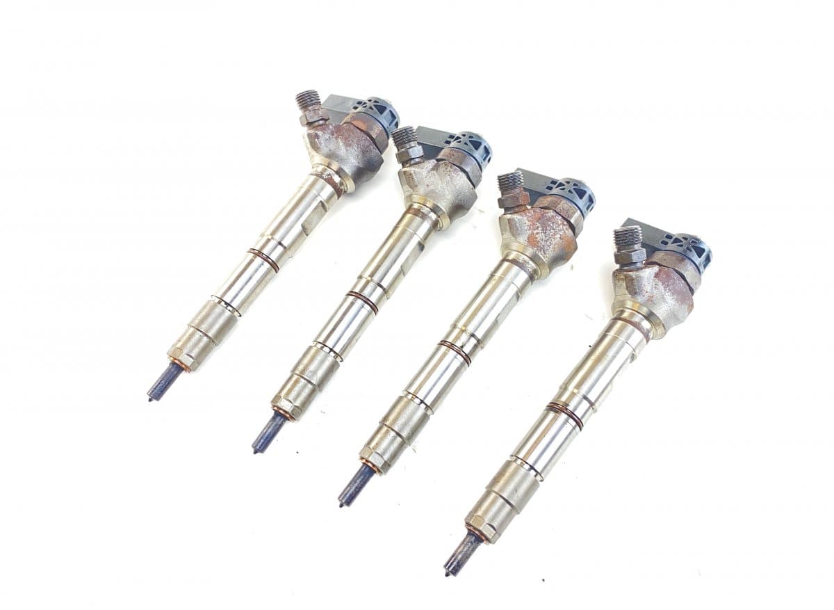 VW 0445110473 0445110472 0986435259 Fuel injector set VW TOURAN (5T1) (2015-)
