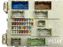 VOLVO 31394135 Fuse box VOLVO V40 (2012-2019) — thumbnail 3
