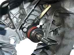 NISSAN 320104EA2B Gearbox NISSAN QASHQAI II (J11) (2013-2021) — thumbnail 3