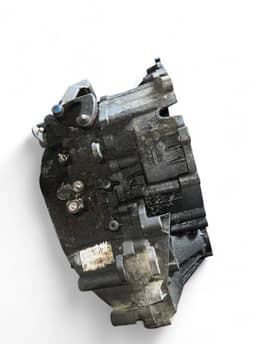 VOLVO 8252132 Gearbox VOLVO V70 II / XC70 I (P80) (2000-2007) — thumbnail 9