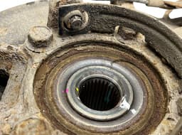FIAT 6000607831 MR992378 Wheel bearing housing front right FIAT FULLBACK (502, 503) (2016-2019) — thumbnail 3
