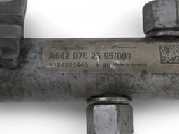 MERCEDES-BENZ A6420702195 Fuel Distributor / fuel rail MERCEDES-BENZ GL-CLASS (X164) (2006-2012) — thumbnail 3