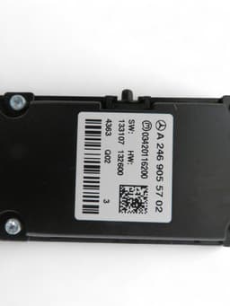 MERCEDES-BENZ A2469055702 A24690557029107 A24690531029107 A2469053102 Hazard switch MERCEDES-BENZ CLA (C117, X117) (2013-2019) — thumbnail 5