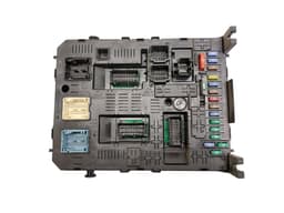 PEUGEOT 281164872 281197595 Fuse box PEUGEOT 5008 I (T87) (2009-2016) — thumbnail 1