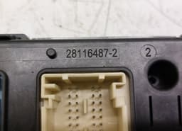 PEUGEOT 281164872 281197595 Fuse box PEUGEOT 5008 I (T87) (2009-2016) — thumbnail 4