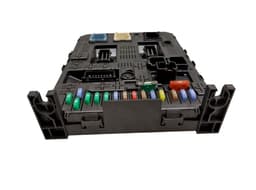 PEUGEOT 281164872 281197595 Fuse box PEUGEOT 5008 I (T87) (2009-2016) — thumbnail 3