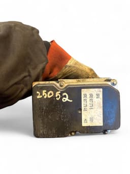 SKODA 6R0907379S 6R0907379AB ABS hydraulic unit / pump SKODA FABIA II (5J) (2006-2014) — thumbnail 5