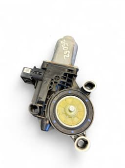 SKODA 6R0959801M Window Regulator Motor Front Left SKODA FABIA II (5J) (2006-2014) — thumbnail 4