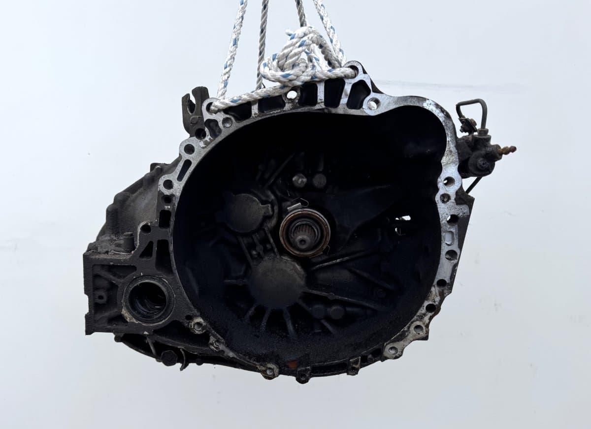 TOYOTA 303002D151 Gearbox TOYOTA AVENSIS (T250) (2003-2008)