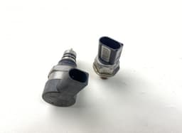 AUDI 0281006254 55PP2801 55PP28-01 0281006253 0281006180 Fuel pressure regulator set AUDI Q7 (4L) (2006-2015) — thumbnail 1