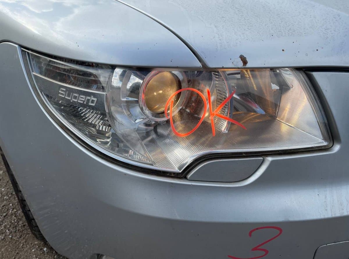 SKODA Headlight right SKODA SUPERB II (3T4, 3T5) (2008-2015)