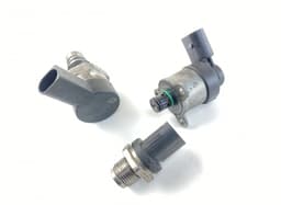MERCEDES-BENZ 0281002927 A6420740284 0281002985 Fuel pressure regulator set MERCEDES-BENZ S-CLASS (W221) (2005-2013) — thumbnail 1
